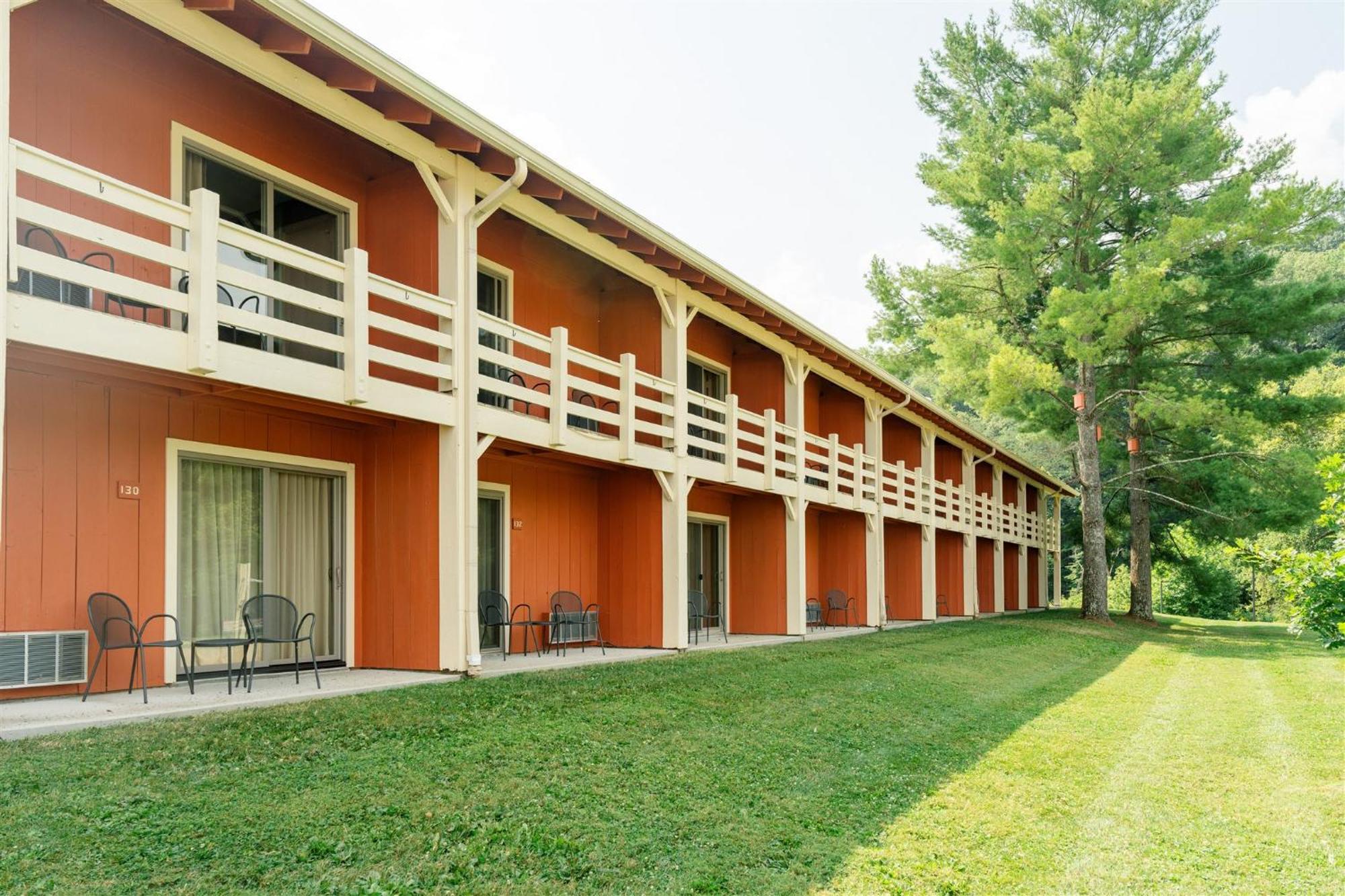 Brown County Inn Nashville Buitenkant foto