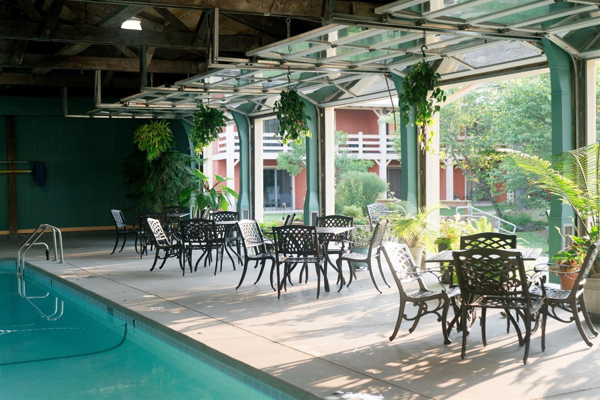 Brown County Inn Nashville Buitenkant foto